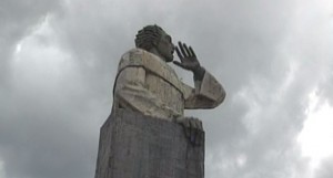 Monumento Fray Antón de Montesinos: un monumento para pederastas