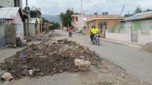 En La Colonia de Azua llevan cinco años sin agua potable 