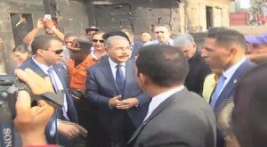 Presidente Medina visita zona afectada por incendio en Yaguita del Ejido, Santiago