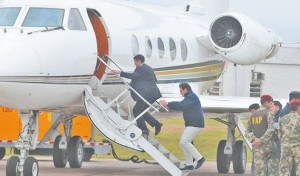 Un dominicano y dos mexicanos detenidos en caso carga de oro en Asunción 