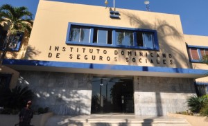 Mella asegura traspaso hospitales IDSS a Red Nacional de Salud beneficiará a pobres