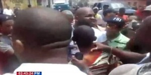 Grupo de personas casi mata a presunto ladrón en Higüey