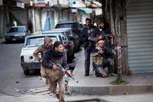 UE y Ankara defienden solución no militar para guerra siria 
