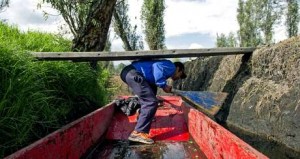 Vecinos de Ciudad de México ven futuro en el agua de lluvia