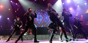 Brilla CNCO en la Noche de Estrellas
