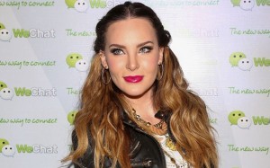 Belinda a una fan en pleno concierto: 