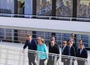 Cumbre de la Unión Europea examina la defensa colectiva