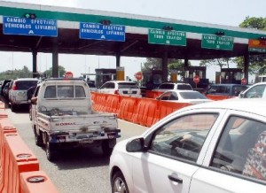 Choferes piden concesión en peajes o aumento de pasajes será un hecho 
