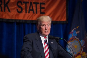 Trump elogia las cualidades como dirigente de Vladimir Putin