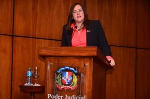 Exigen medidas más estrictas y cambio en sistema judicial para proteger a las mujeres 