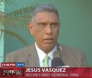 Jesús Vásquez  acusa al gobierno de despilfarrar erario del Estado  
