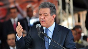 Expresidente Fernández se reúne con representantes sociedad civil venezolana