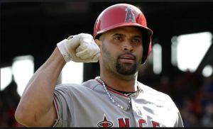 Albert  Pujols suena el madero en victoria de Angelinos sobre Seattle