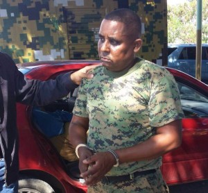 DICAN detiene a oficial ERD por presunta posesión de marihuana 