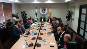 Sociedad civil participaría solo en próxima reunión de partidos