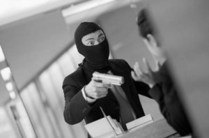 Asaltantes roban en zona franca de Barahona y cargan con dos millones de pesos