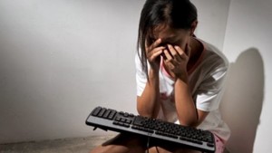 PN exhorta cuidarse de banda de “sextorsión” en redes sociales 