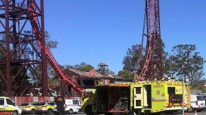 Horror y pánico en un parque de diversiones de Australia: se volcó una balsa y murieron 4 personas