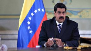 Maduro aprueba alza del 40% al salario mínimo en Venezuela 