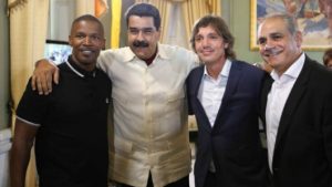 Jamie Foxx y Lukas Haas se reúnen con Maduro en Venezuela 