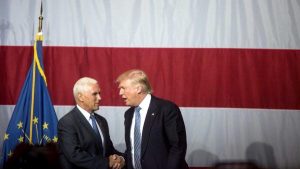 Gobernadores y senadores piden a Trump renuncie a la candidatura
