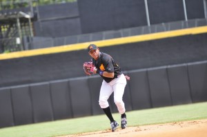 Cubano José Miguel Fernández entra al campo de prácticas Águilas Cibaeñas 