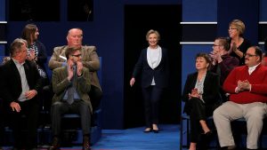 Hillary Clinton suma un apoyo clave en Florida, un paso histórico