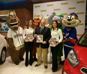 LIDOM y Panini presenta álbum de postalitas