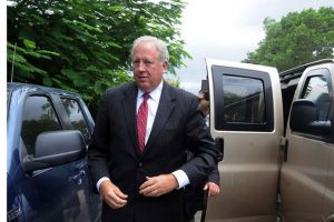 Funcionario de EEUU llega a Caracas para apoyar diálogo y reunirse con Maduro