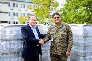CND dona productos al COE para familias afectadas por Matthew