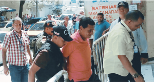 Defensoría colombiana condena abuso sexual de un funcionario a su propia hija