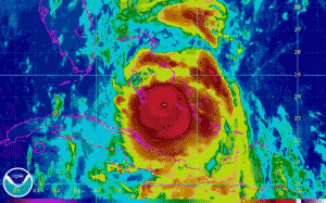 Matthew se fortalece a Categoría 4, mientras acelera su paso hacia Florida