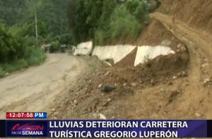 Lluvias deterioran carretera turística Gregorio Luperón 