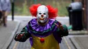 Dos personas disfrazadas de payaso intentan atracar un hombre en Berlín