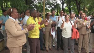 Paralizan docencia en liceo de Azua por falta de agua y electricidad