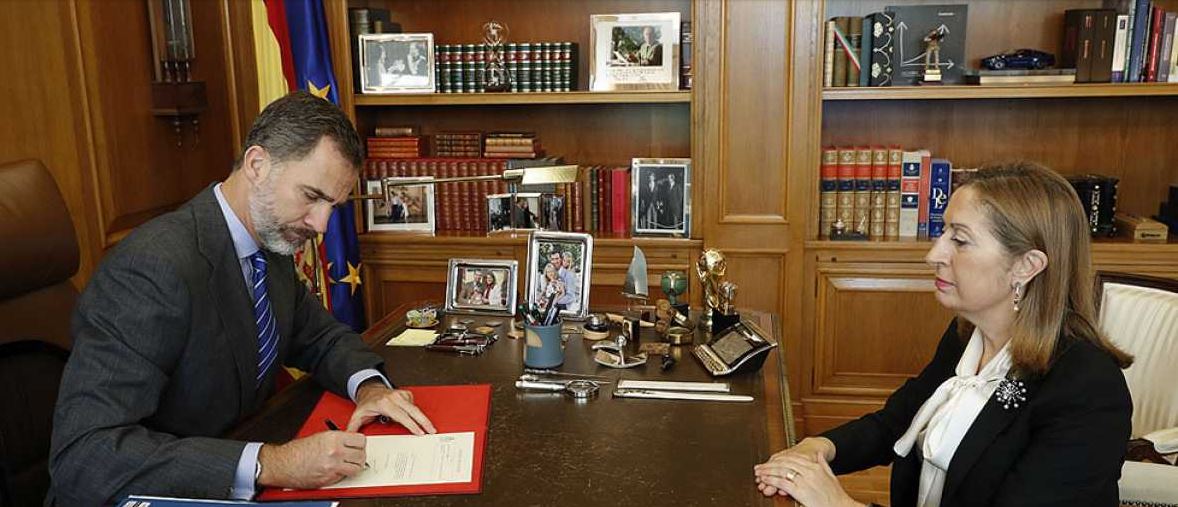 Pastor comunica la investidura de Rajoy al Rey