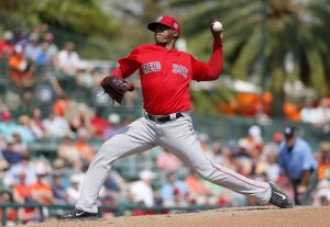 Manny Acta anuncia a Roenis Elias refuerzo de Águilas Cibaeñas