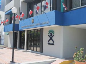 Imponen multa de casi 2 MM a ARS Humano por negar procedimiento quirúrgico a paciente