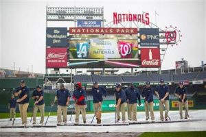 Suspenden por lluvias juego entre Dodgers y Nacionales