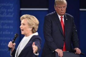 Clinton parece afianzarse en liza por la Casa Blanca