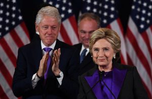 Partido Demócrata reformará la organización tras derrota de Clinton