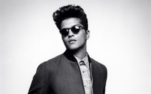 Bruno Mars llevará su gira 