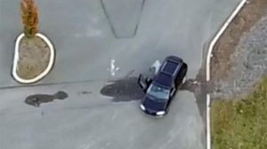 Siguió a su esposa con un drone y descubrió que lo engañaba con otro