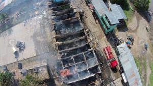 Perú: Trágico incendio en centro comercial 