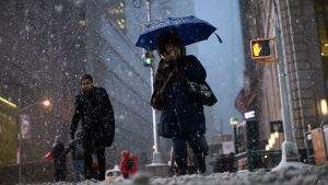 Tormenta invernal causa estragos en noreste de EEUU 