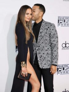 La desafiante respuesta de Chrissy Teigen sobre su polémico vestuario sin ropa interior