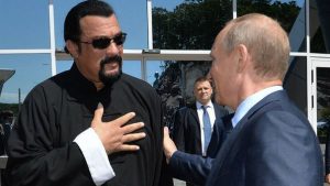 Putin concede ciudadanía rusa al actor Steven Seagal