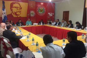 Alexandra Izquierdo califica como show las acusaciones del PRSC a miembros de esa organización 