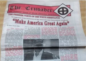 La campaña de Trump rechaza un artículo del Ku Klux Klan que alaba al magnate