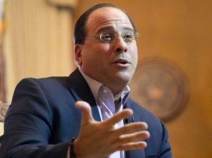 Investigan a expresidente de cámara baja de Puerto Rico por corrupción 